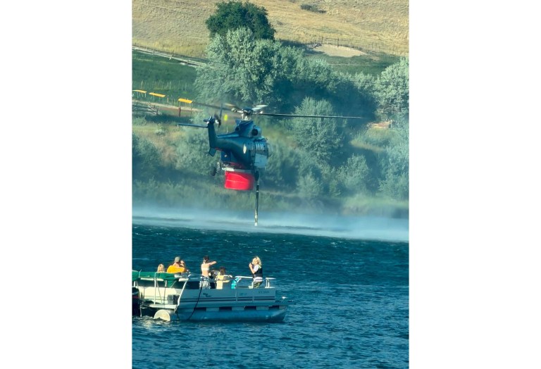 BC Wildfire warns boaters after Kamloops fire | iNFOnews.ca